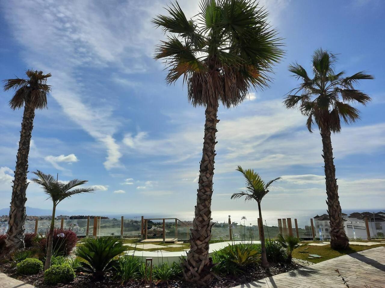 Atico Familiar Vistas Al Mar Apartment Manilva Exterior photo