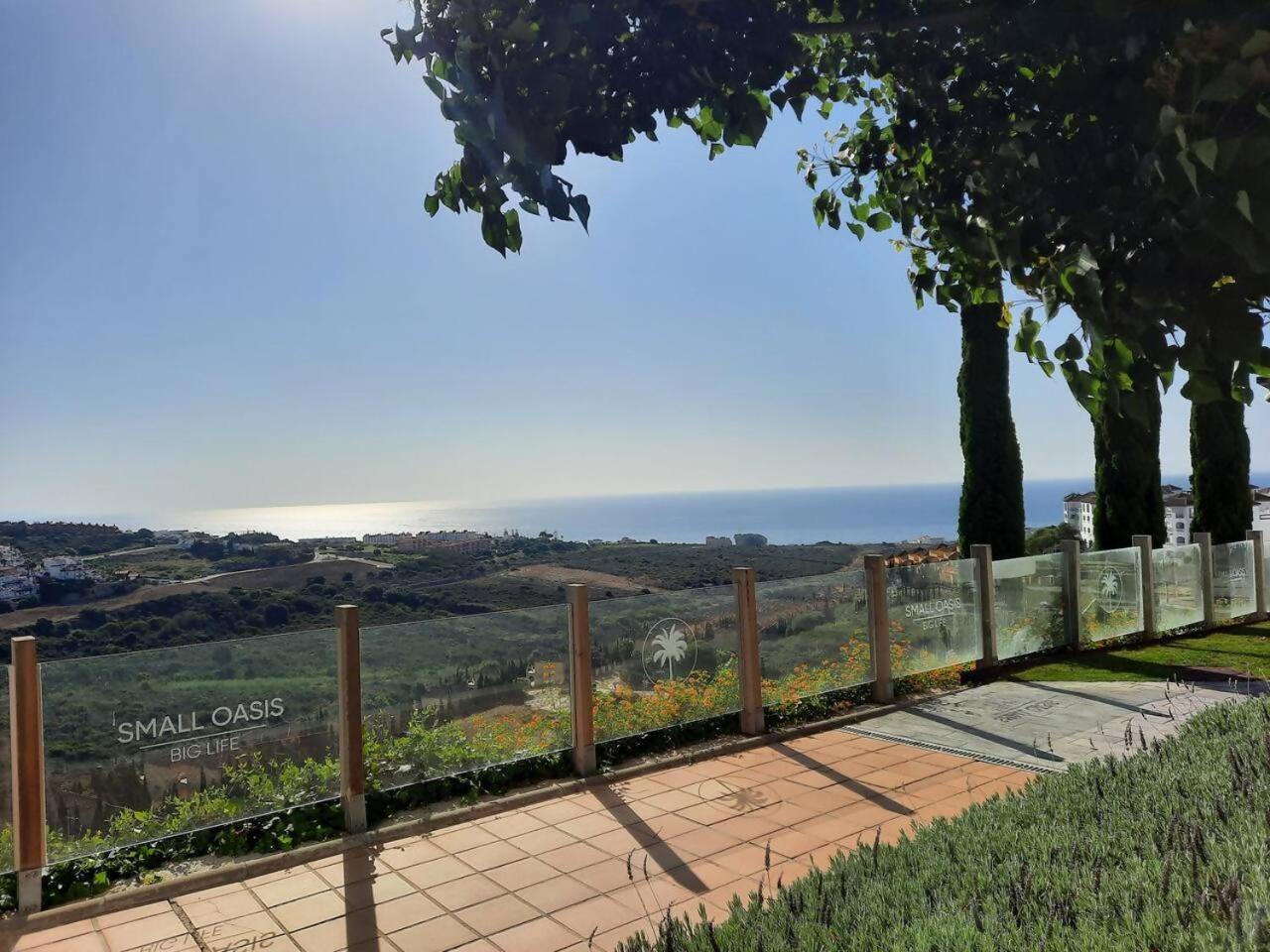 Atico Familiar Vistas Al Mar Apartment Manilva Exterior photo